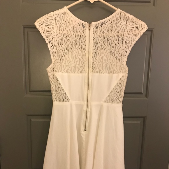 Lace insert dress - Picture 3 of 5